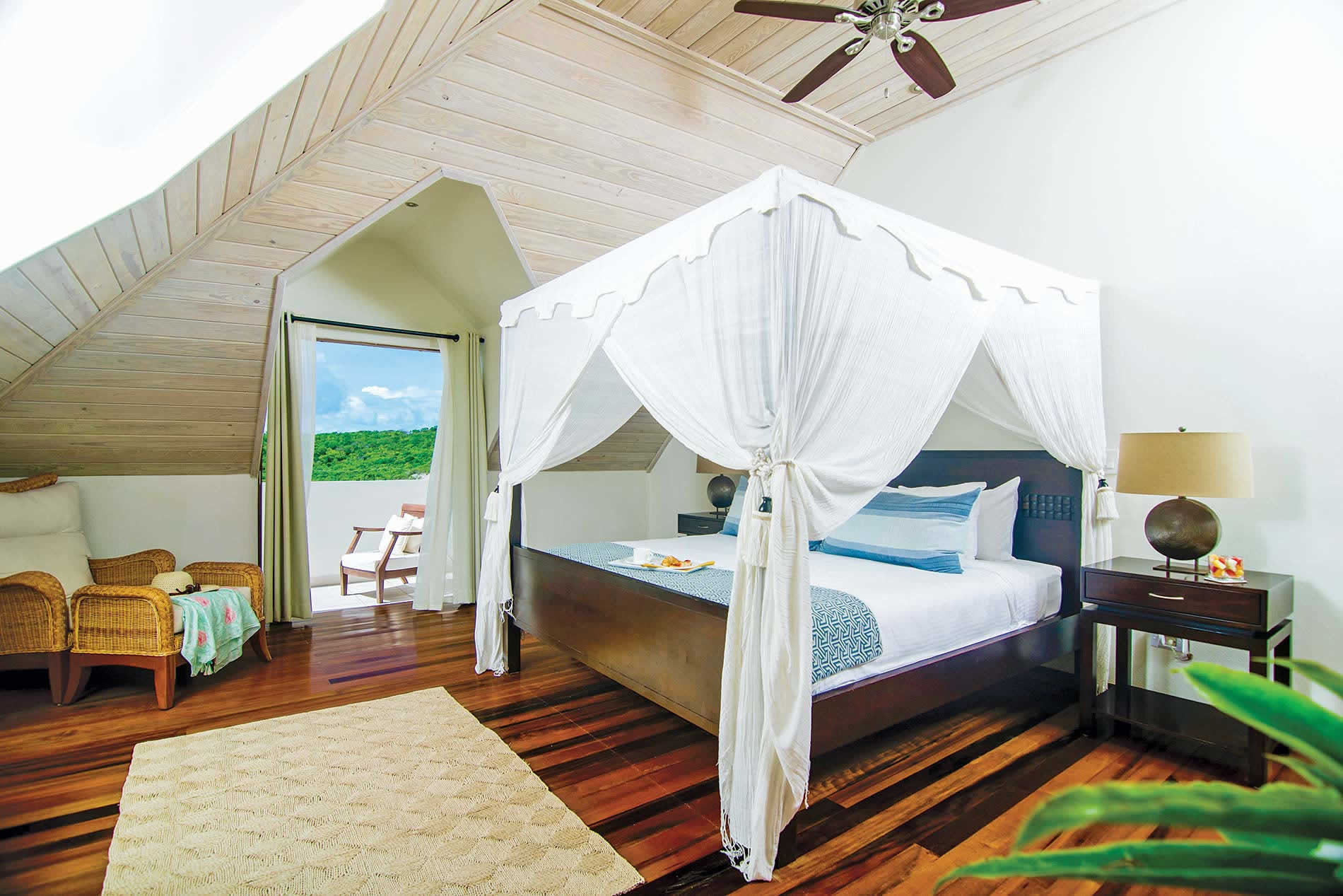 Apartment Deluxe Suite III in Nonsuch Bay Resort - sleeps 6 people