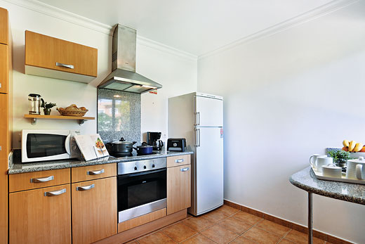 Jardim Village Apartment III in Jardim da Meia Praia, Lagos - sleeps 6 people