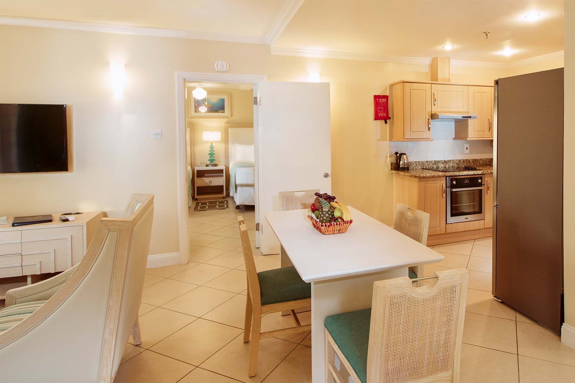 Apartment Bay Gardens Beachfront II from James Villas. Apartment Bay